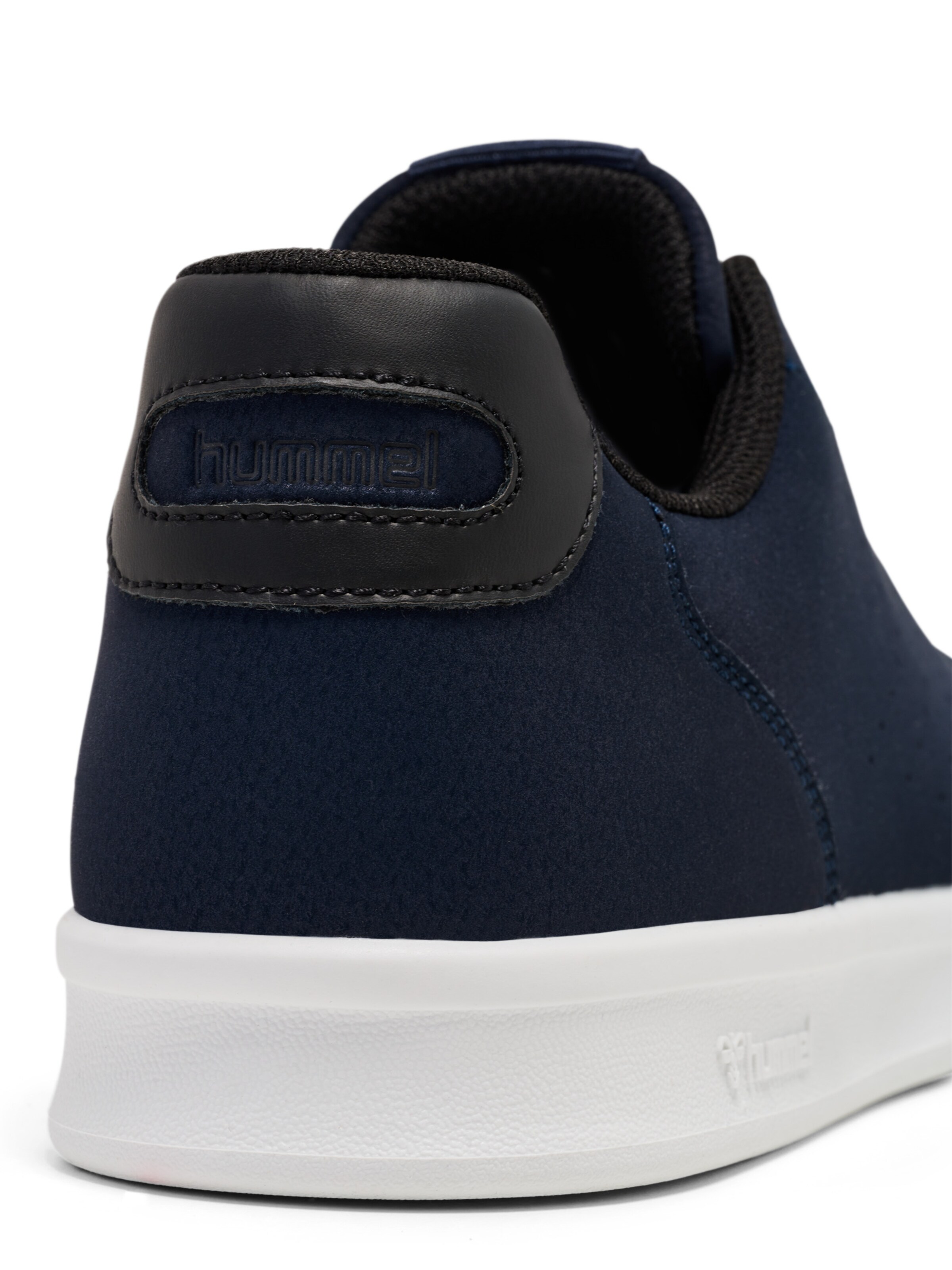 Hummel Sneakers in Blue