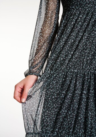 Hailys Dress in Green