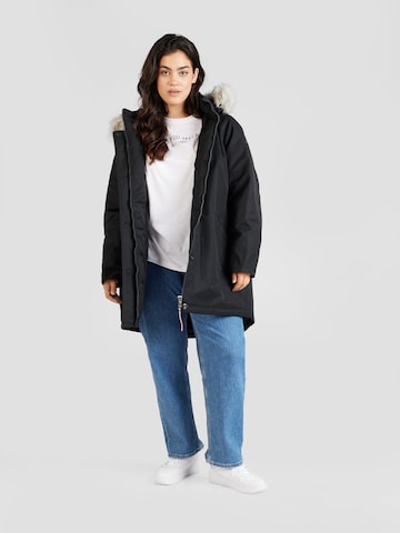 Parka de iarnă de la Tommy Hilfiger Curve pe negru