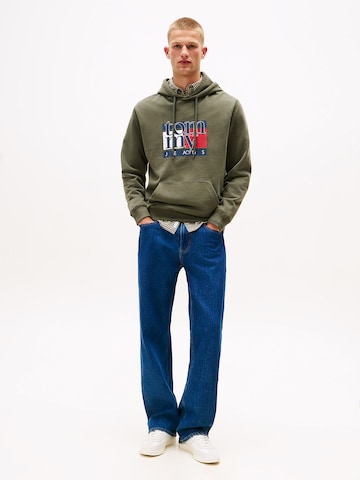 Tommy Jeans Sweatshirt in Green