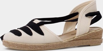 Pisamonas Sandals in Black: front