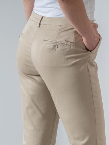 Slimfit Pantaloni chino 'Chiva 7500' di W. Wegener in beige