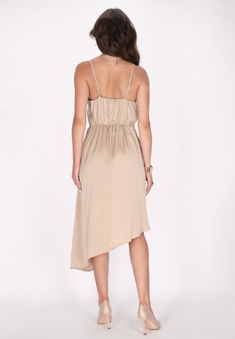 Abito da cocktail di faina in beige