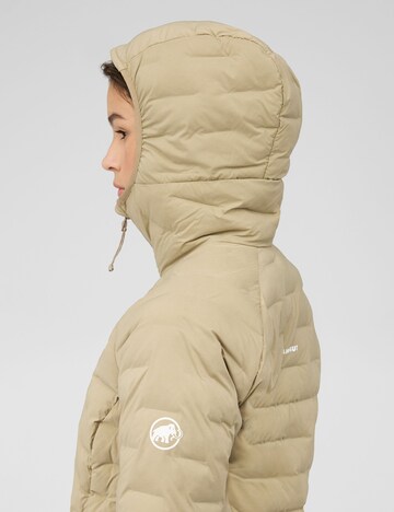 MAMMUT Outdoor Jacket in Beige