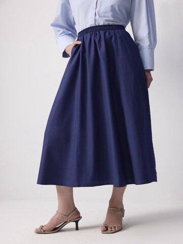 Touche Prive Skirt in Blue