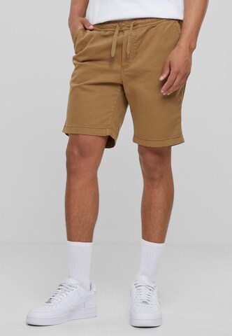 regular Pantaloni di Urban Classics in marrone: frontale
