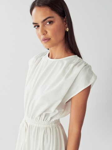 Abito 'Carol' di Willa in bianco