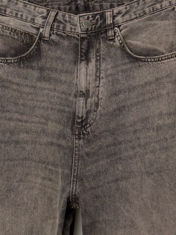 Pull&Bear Baggy Jeans i brun