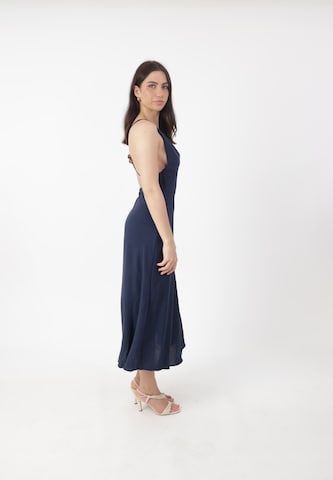 Elara Kjole i blå