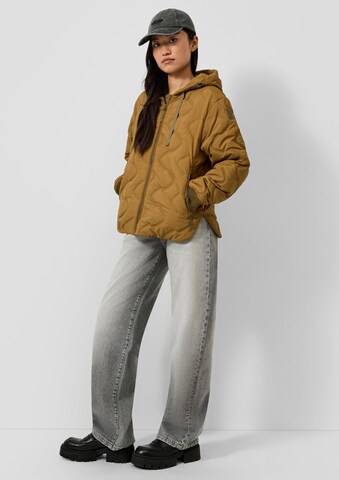 QS Between-Season Jacket in Yellow: side