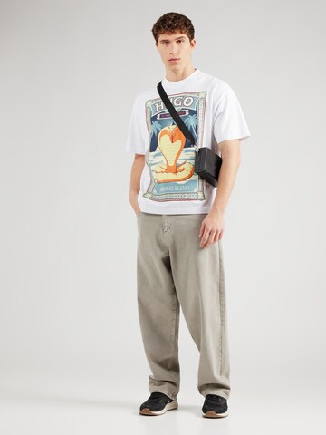 Tricou 'Dicobri' de la HUGO pe alb