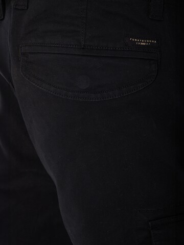 Regular Pantalon cargo Funky Buddha en noir