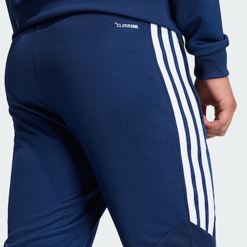 Slimfit Pantaloni sportivi 'Tiro26 League' di ADIDAS PERFORMANCE in blu