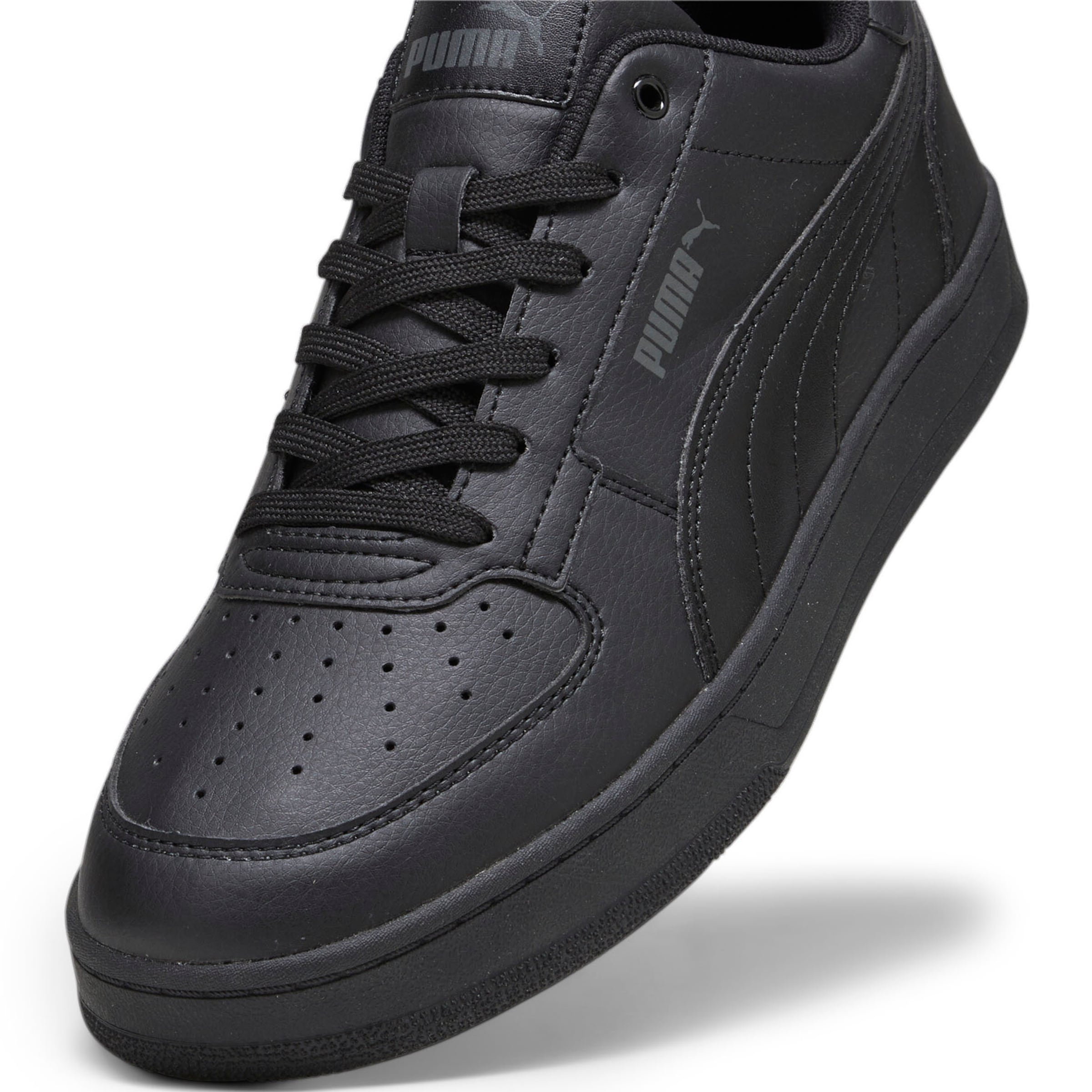 PUMA Platform trainers 'Caven 2.0' in Black