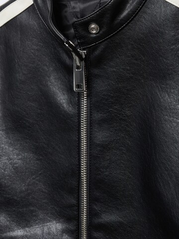 MANGO Prehodna jakna 'Good' | črna barva