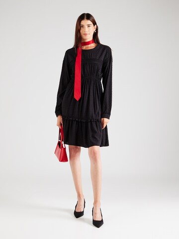 Robe Eight2Nine en noir