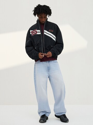 Barrel Jean Bershka en bleu : devant