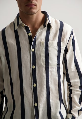 Coupe regular Chemise 'Miller' Dstrezzed en beige