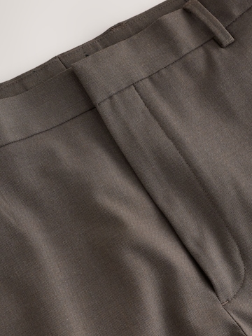 Next Slimfit Pantalon in Bruin