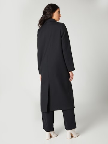 Guido Maria Kretschmer Women Between-seasons coat 'Caya' in Black