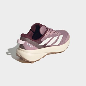 Chaussure basse 'Tracefinder Plus' ADIDAS TERREX en rose