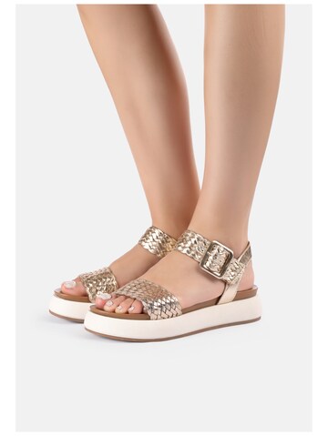 INUOVO Strap Sandals in Gold