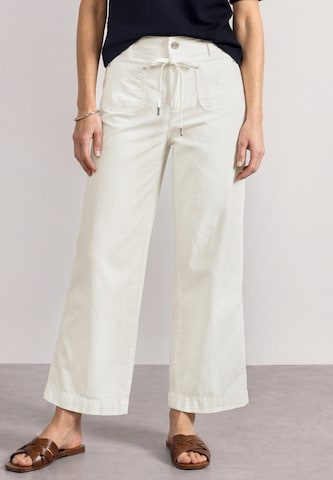 STREET ONE Regular Pants in White: front