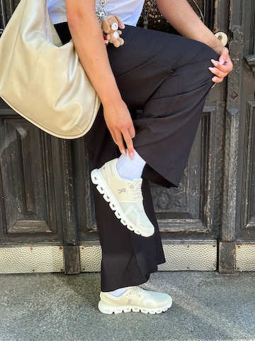 Baskets basses On en beige : devant