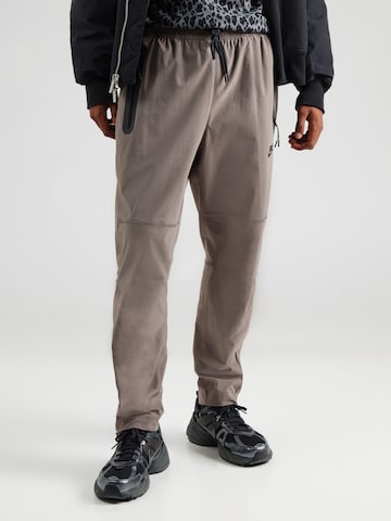 Nike Sportswear Конический (Tapered) Штаны в Серый: спереди