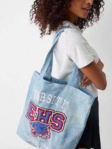 Bershka Shopper in Blau