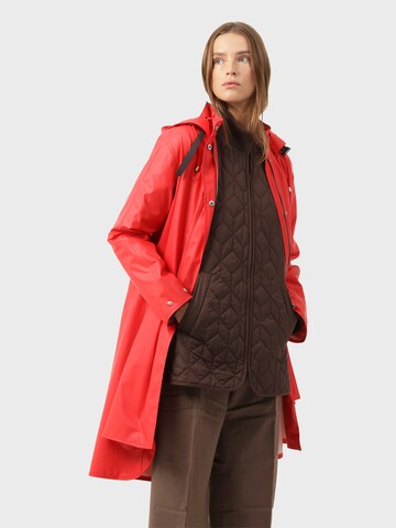 Manteau fonctionnel 'RAIN71' ILSE JACOBSEN en rouge : devant