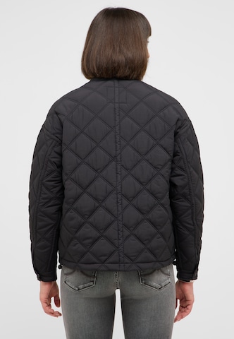 MUSTANG Jacke 'Half Moon Bay' in Schwarz