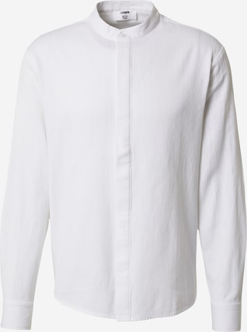 ABOUT YOU x Kevin Trapp Regular fit Button Up Shirt 'Valentin' in White: front