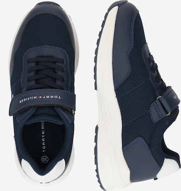 TOMMY HILFIGER Sneaker in Blau