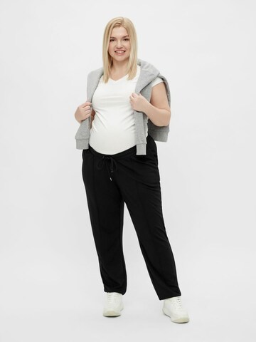 Tapered Pantaloni 'MAIJA' de la Mamalicious Curve pe negru