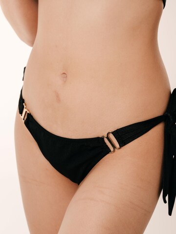 BREEZERA Bikini Bottoms 'Soleil Chic Bottom' in Black