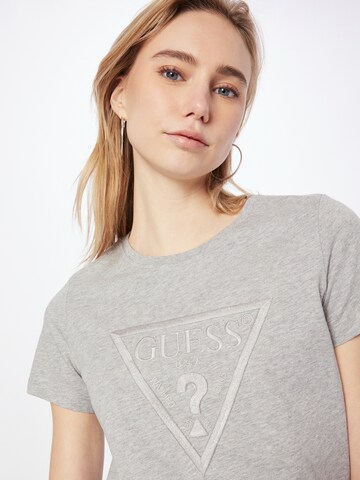 GUESS T-Shirt 'ANGELINA' in Grau