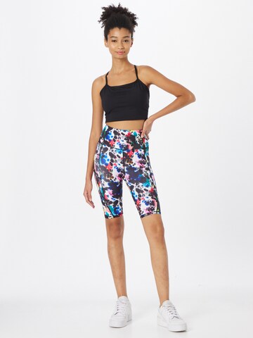 Superdry Skinny Sportshorts in Mischfarben