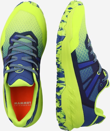 MAMMUT - Zapatos bajos 'Sertig II' en amarillo