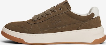 Tommy Jeans Sneaker in Braun: Vorderseite