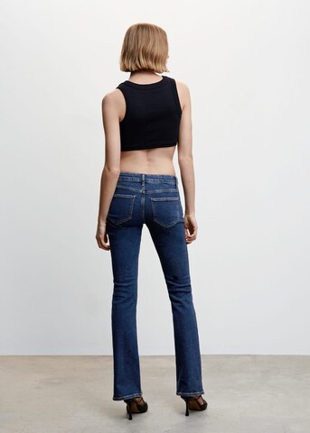 MANGO Bootcut Jeans 'Kate' i blå