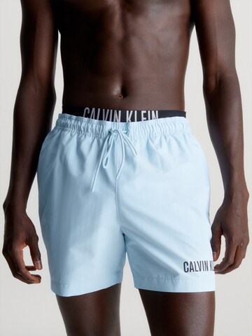 Calvin Klein Swimwear Kratke kopalne hlače 'Intense Power' | modra barva: sprednja stran