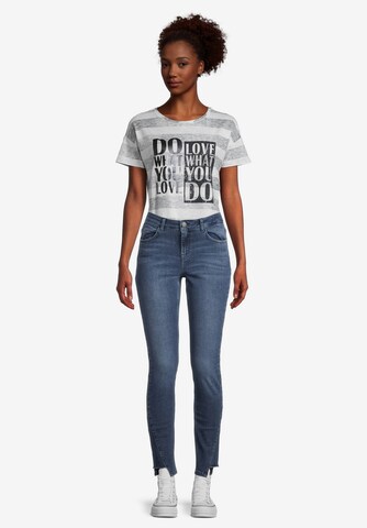 Cartoon Slimfit Jeans in Blau