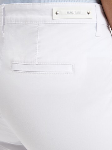 Coupe slim Pantalon 'Summer Spirit' MAC en blanc