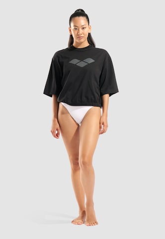 ARENA T-shirt i svart