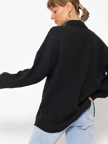 SASSYCLASSY Blouse in Black