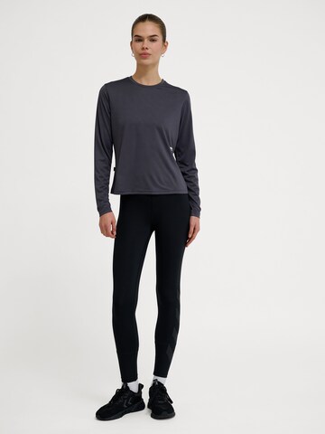 Hummel Funktionsbluse 'Pulse' i grå