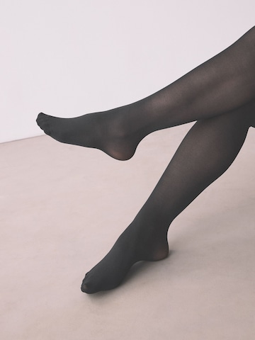 Next Nylonsukkahousut värissä musta