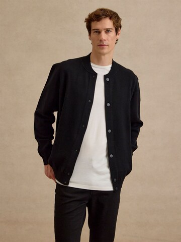 DAN FOX APPAREL Knit Cardigan 'David' in Black: front