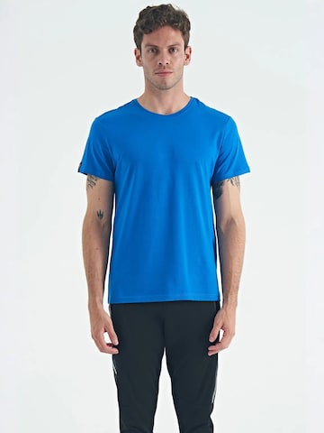 T-Shirt Tommy Life en bleu : devant